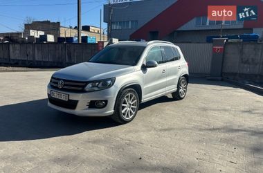 Позашляховик / Кросовер Volkswagen Tiguan 2015 в Львові