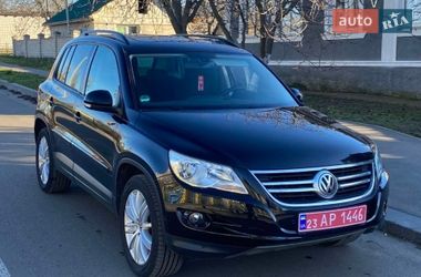 Внедорожник / Кроссовер Volkswagen Tiguan 2008 в Вознесенске