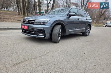 Позашляховик / Кросовер Volkswagen Tiguan 2019 в Дніпрі