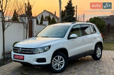 Внедорожник / Кроссовер Volkswagen Tiguan 2016 в Виннице