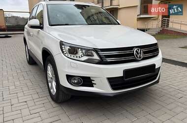 Позашляховик / Кросовер Volkswagen Tiguan 2012 в Чернівцях