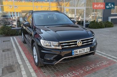 Внедорожник / Кроссовер Volkswagen Tiguan 2020 в Ровно