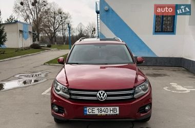 Внедорожник / Кроссовер Volkswagen Tiguan 2012 в Черновцах