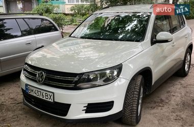 Позашляховик / Кросовер Volkswagen Tiguan 2015 в Києві