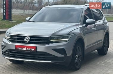 Позашляховик / Кросовер Volkswagen Tiguan 2021 в Києві