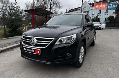 Внедорожник / Кроссовер Volkswagen Tiguan 2011 в Киеве