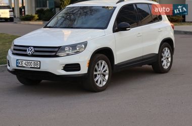 Внедорожник / Кроссовер Volkswagen Tiguan 2015 в Днепре