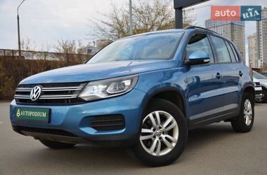 Позашляховик / Кросовер Volkswagen Tiguan 2016 в Києві