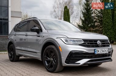 Внедорожник / Кроссовер Volkswagen Tiguan 2023 в Киеве