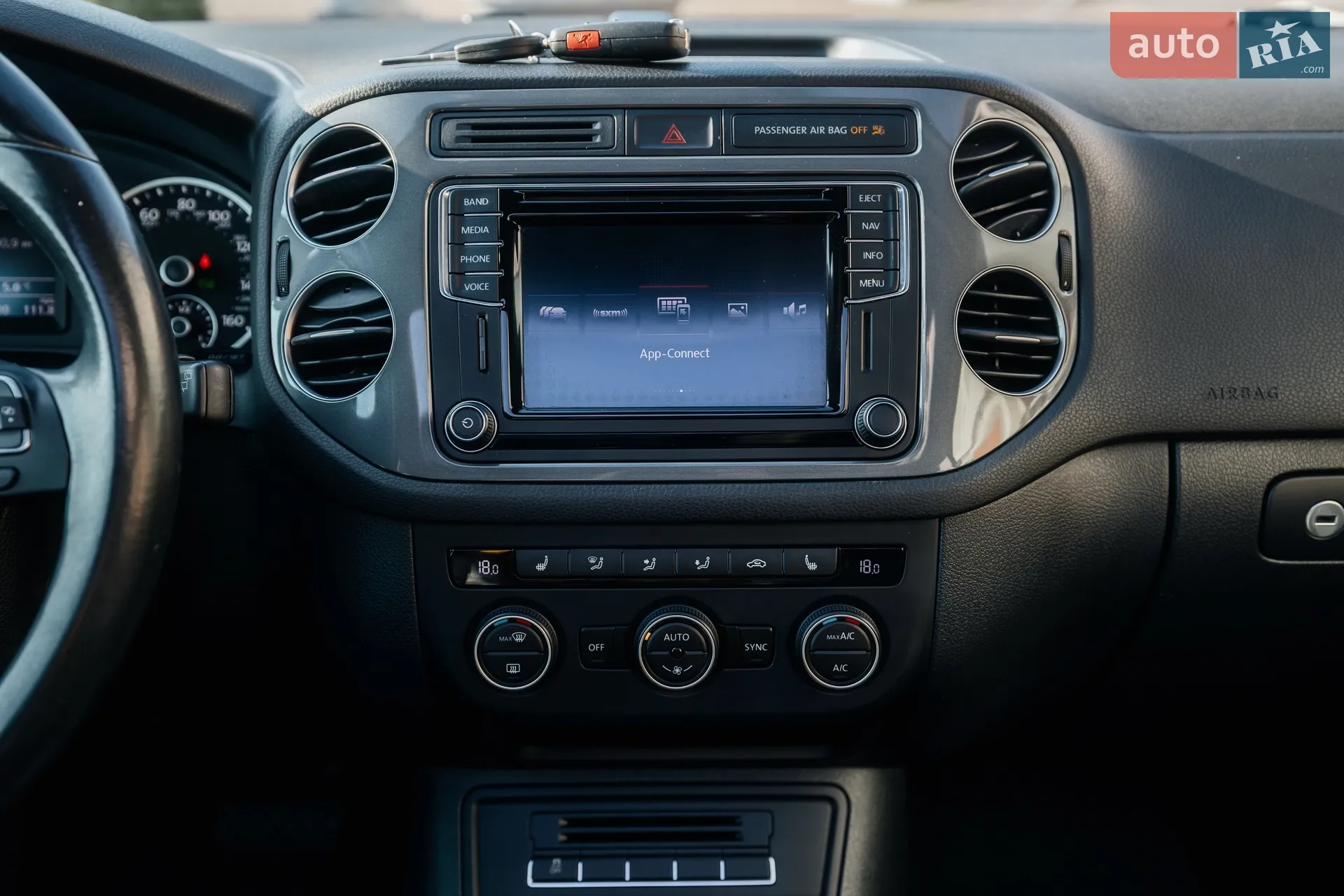 2017 Volkswagen Tiguan - мініатюра 48
