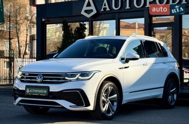 Внедорожник / Кроссовер Volkswagen Tiguan 2022 в Киеве