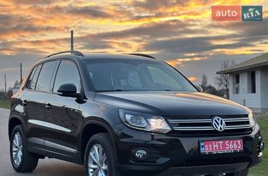 Внедорожник / Кроссовер Volkswagen Tiguan 2017 в Ровно