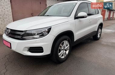 Позашляховик / Кросовер Volkswagen Tiguan 2017 в Києві