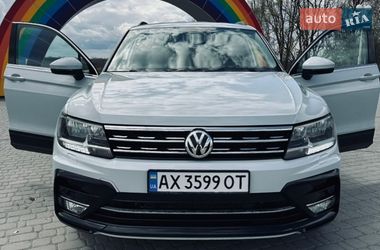 Позашляховик / Кросовер Volkswagen Tiguan 2018 в Запоріжжі