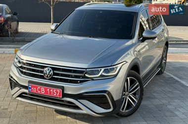 Позашляховик / Кросовер Volkswagen Tiguan 2023 в Києві