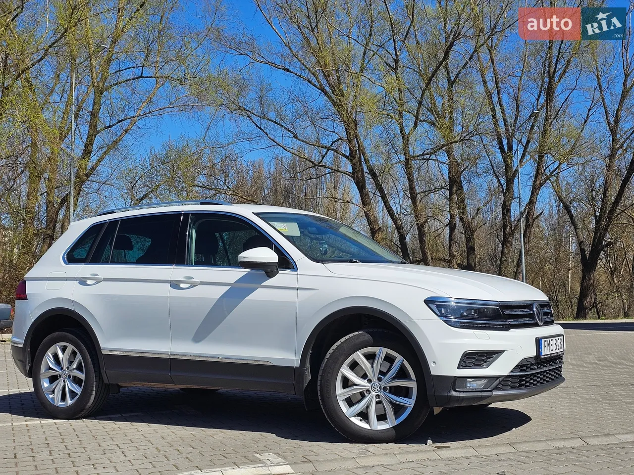 2017 Volkswagen Tiguan - мініатюра 15