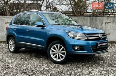 Позашляховик / Кросовер Volkswagen Tiguan 2016 в Києві