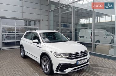 Внедорожник / Кроссовер Volkswagen Tiguan 2021 в Киеве