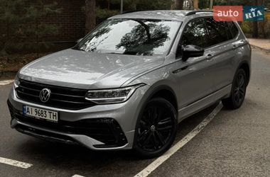 Внедорожник / Кроссовер Volkswagen Tiguan 2021 в Белогородке