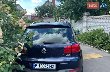 Позашляховик / Кросовер Volkswagen Tiguan 2014 в Одесі