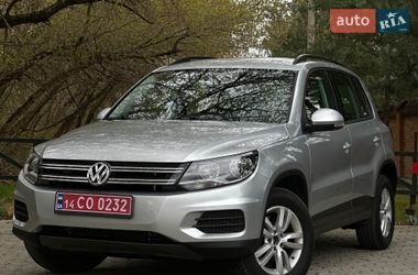 Внедорожник / Кроссовер Volkswagen Tiguan 2016 в Львове