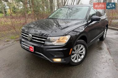Внедорожник / Кроссовер Volkswagen Tiguan 2017 в Киеве