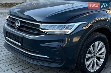 Позашляховик / Кросовер Volkswagen Tiguan 2023 в Львові