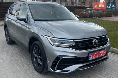 Позашляховик / Кросовер Volkswagen Tiguan 2023 в Києві