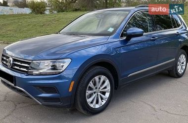 Внедорожник / Кроссовер Volkswagen Tiguan 2018 в Ровно
