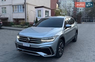 Позашляховик / Кросовер Volkswagen Tiguan 2022 в Черкасах