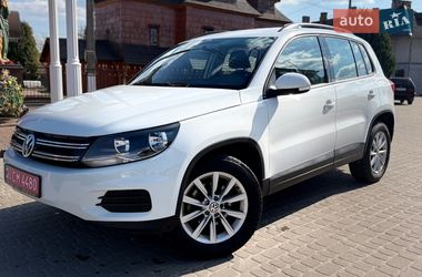 Внедорожник / Кроссовер Volkswagen Tiguan 2017 в Львове
