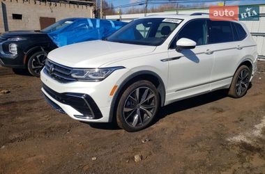 Внедорожник / Кроссовер Volkswagen Tiguan 2023 в Тернополе