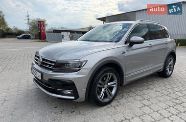 Позашляховик / Кросовер Volkswagen Tiguan 2018 в Чернівцях