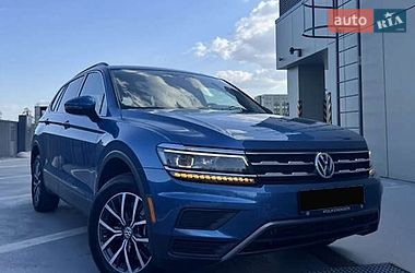Внедорожник / Кроссовер Volkswagen Tiguan 2019 в Львове