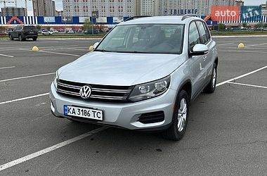 Внедорожник / Кроссовер Volkswagen Tiguan 2016 в Киеве