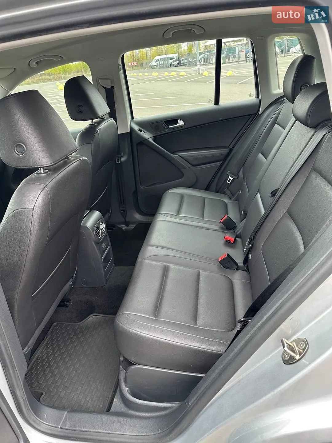 2016 Volkswagen Tiguan - мініатюра 24