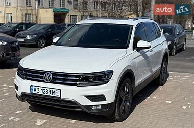 Внедорожник / Кроссовер Volkswagen Tiguan 2020 в Виннице