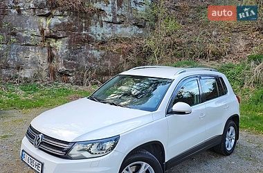 Внедорожник / Кроссовер Volkswagen Tiguan 2012 в Львове