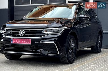 Позашляховик / Кросовер Volkswagen Tiguan 2024 в Самборі