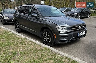 Позашляховик / Кросовер Volkswagen Tiguan 2021 в Києві