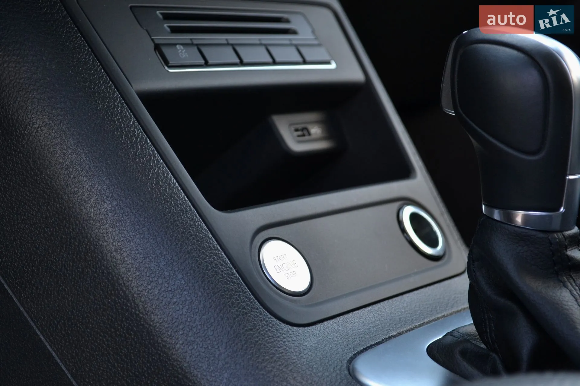 2015 Volkswagen Tiguan - мініатюра 39