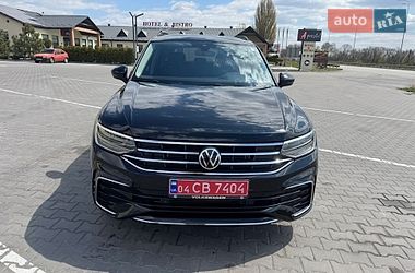 Внедорожник / Кроссовер Volkswagen Tiguan 2023 в Виннице