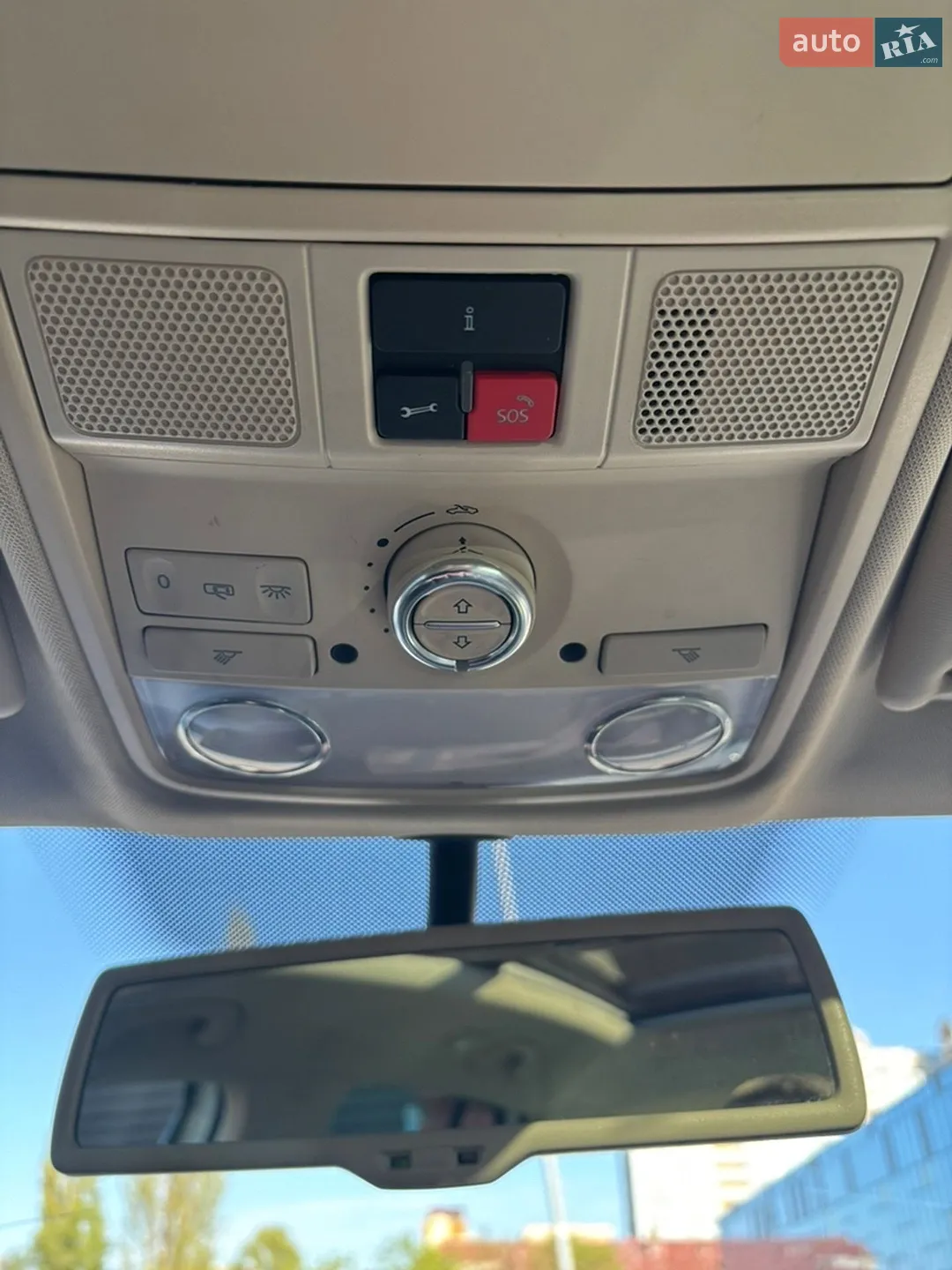 2016 Volkswagen Tiguan - мініатюра 14