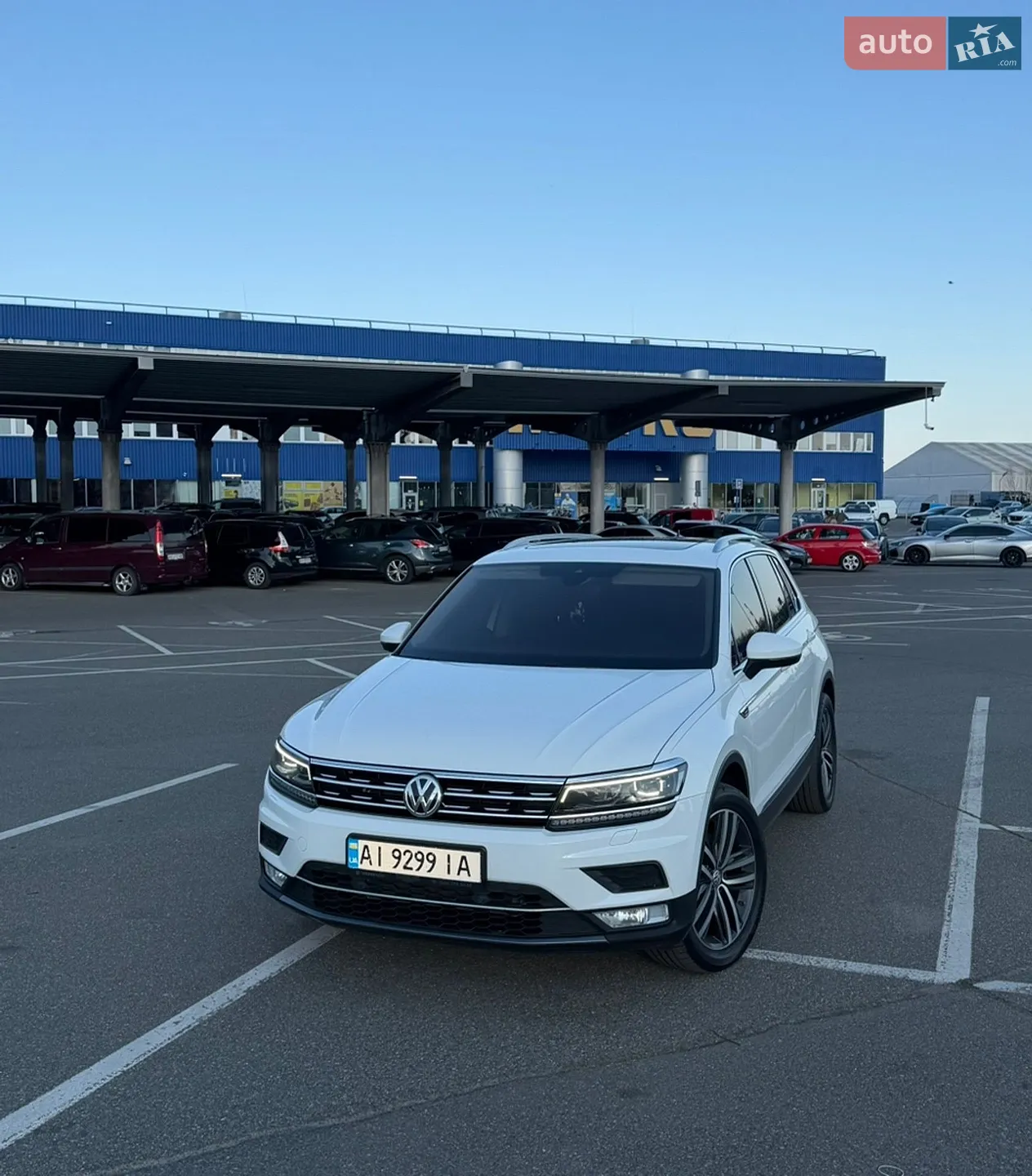 2016 Volkswagen Tiguan - мініатюра 24