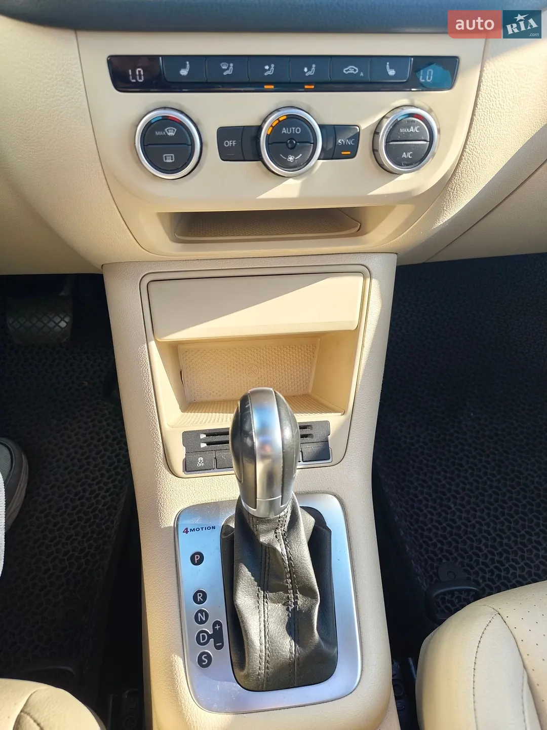 2012 Volkswagen Tiguan - мініатюра 22