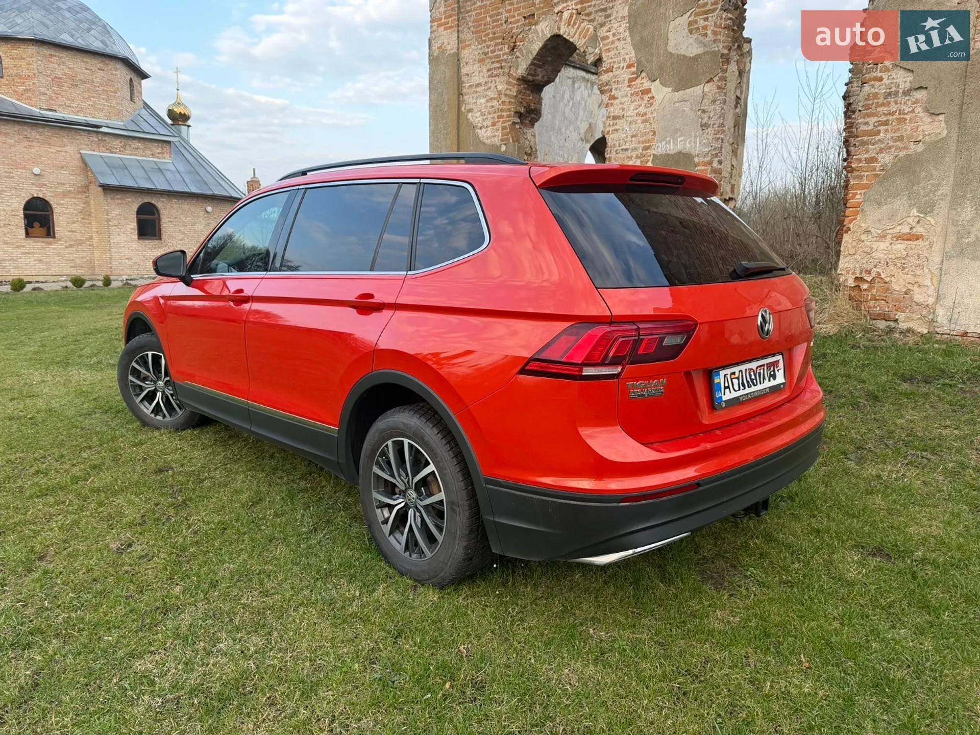 2019 Volkswagen Tiguan - мініатюра 11