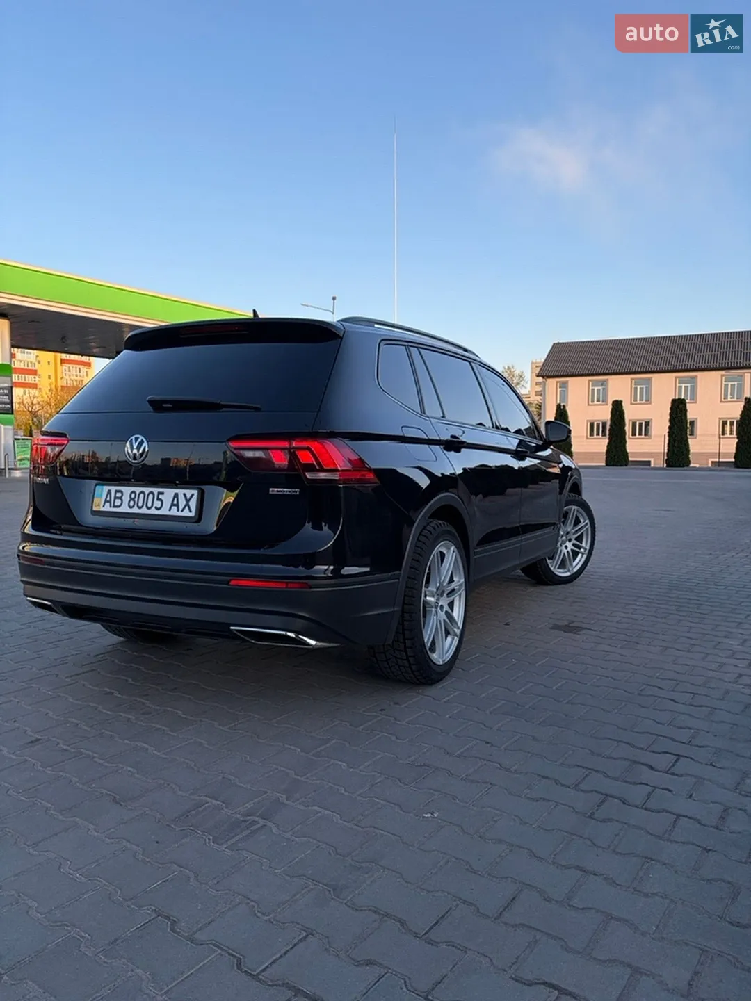 2020 Volkswagen Tiguan - мініатюра 11
