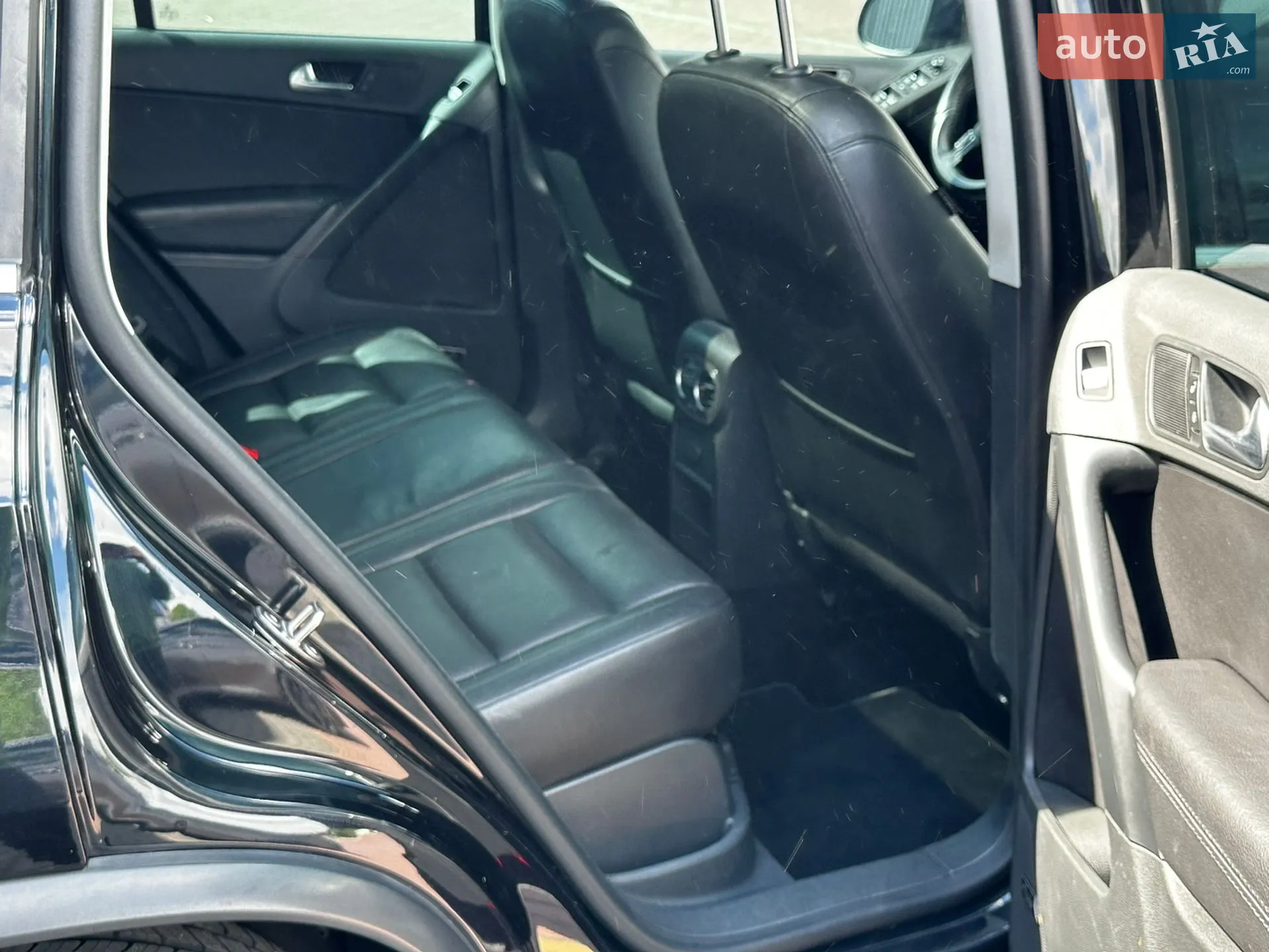 2016 Volkswagen Tiguan - мініатюра 10
