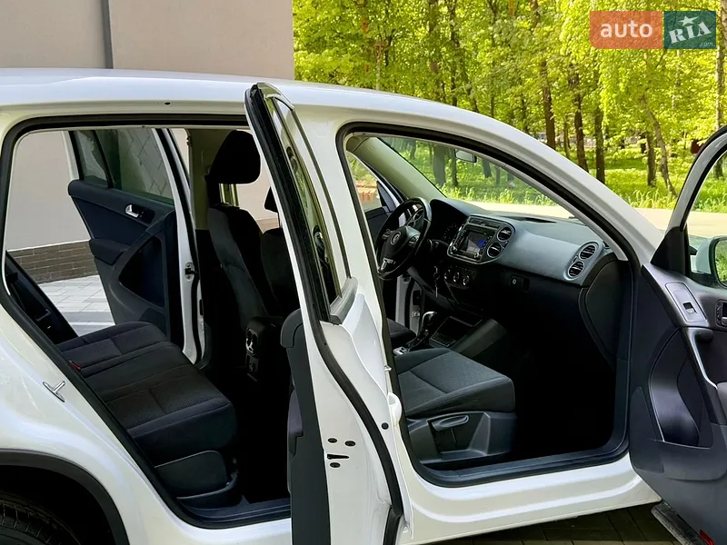 Volkswagen Tiguan 2012 VIN WVGAV7AX7DW543709 фото оголошення 64 з 117