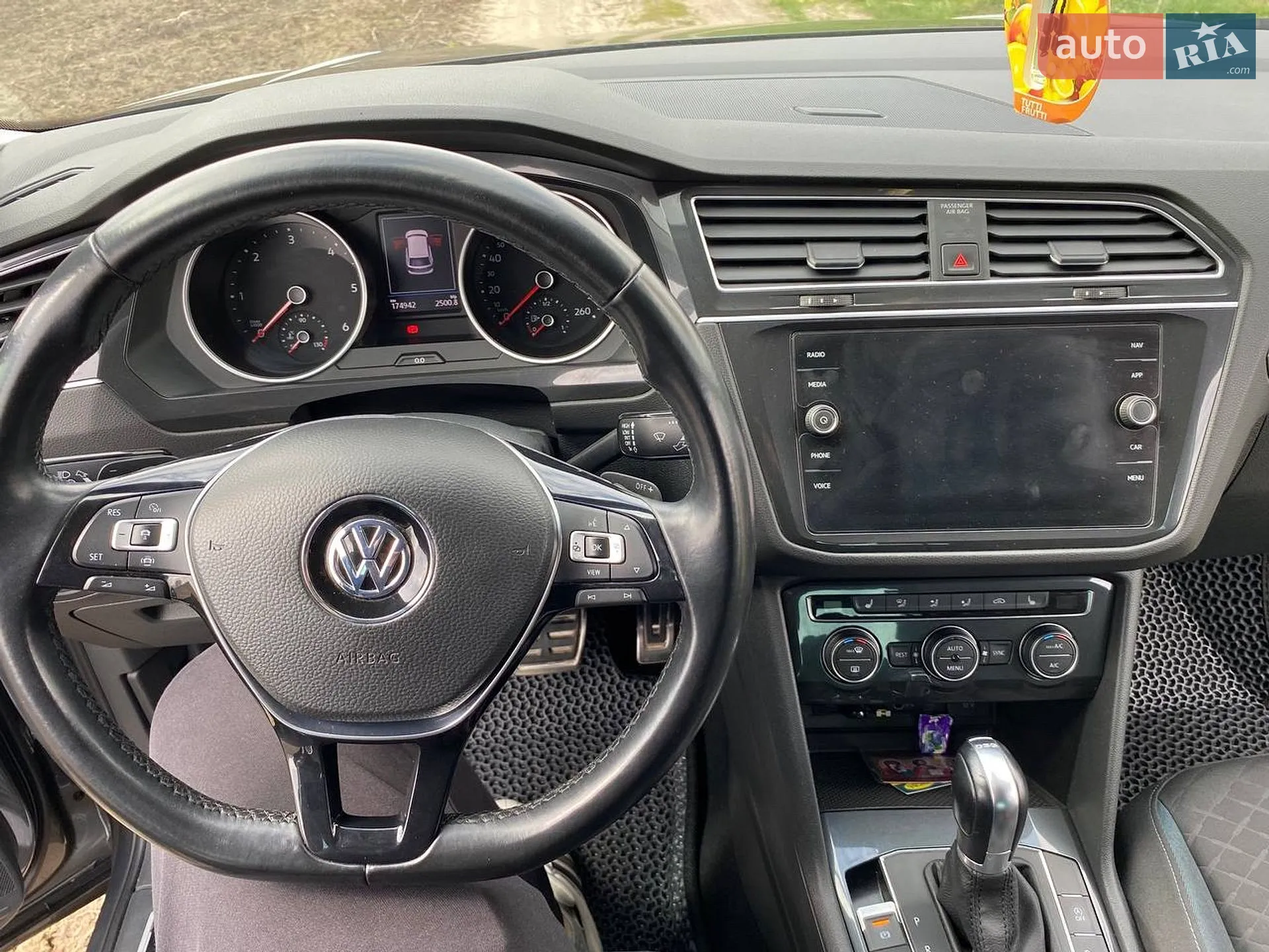 2019 Volkswagen Tiguan - мініатюра 14